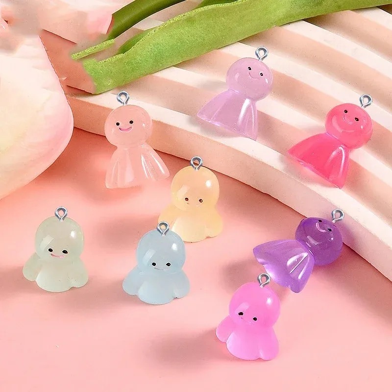 10 stuks Glow In Dark Cartoon  - Resin Craft Material recensie en prijs